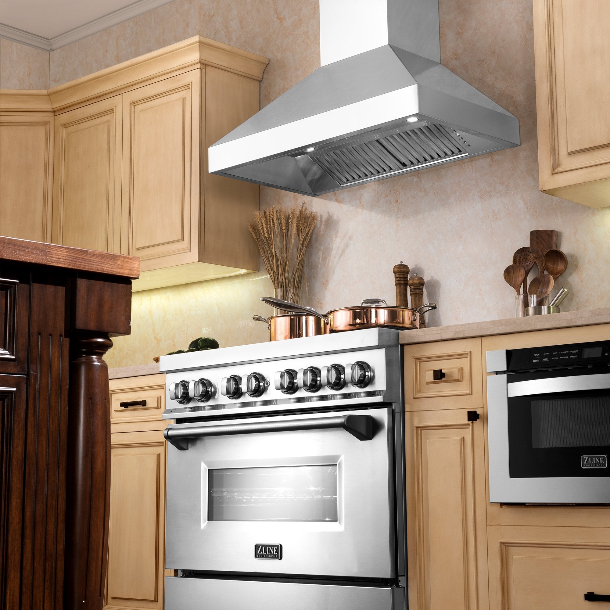 ZLINE 36" Professional Convertible Vent Wall Mount Range Hood in Stainless Steel with Crown Molding (597CRN-36)