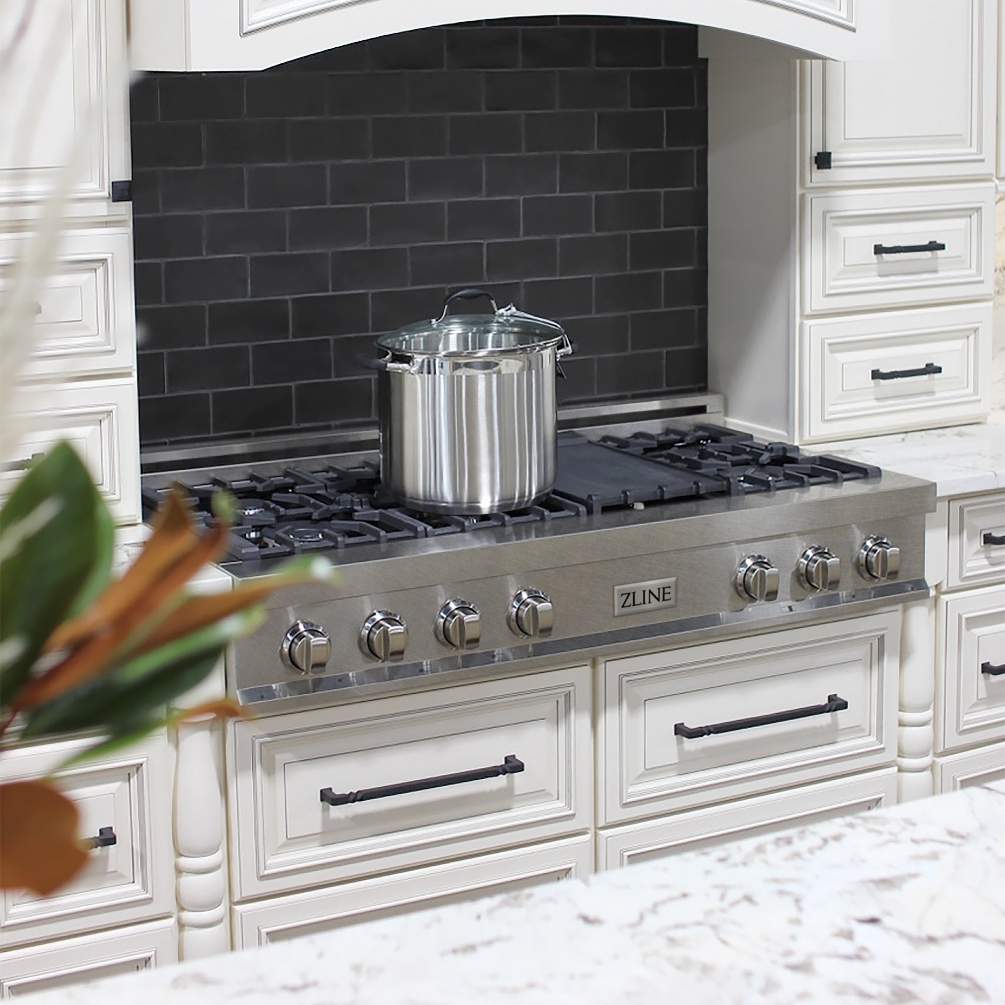 ZLINE 48" Porcelain Rangetop in DuraSnow® Stainless Steel with 7 Gas Burners - Rustic Kitchen & Bath - ZLINE Kitchen and Bath